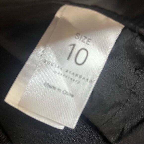 Social Standard by Sanctuary Faux Leather Skinny Ankle Pants Sz 10 - Picture 9 of 10